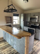 6248-6243 Three Needles Ln in Lolo, MT - Foto de edificio - Building Photo