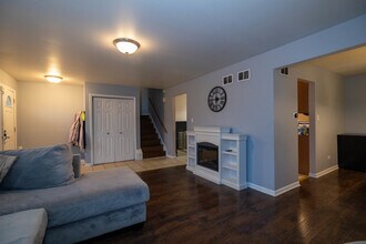 17840 Vista Dr in Country Club Hills, IL - Foto de edificio - Building Photo