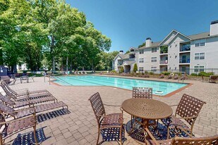 The Pavilions in Manchester, CT - Building Photo