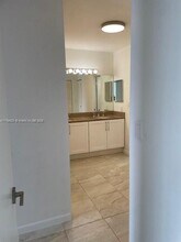 20515 E Country Club Dr in Aventura, FL - Foto de edificio - Building Photo