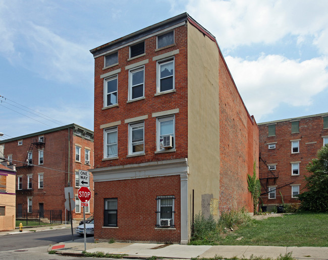 1218 Broadway St in Cincinnati, OH - Building Photo - Building Photo