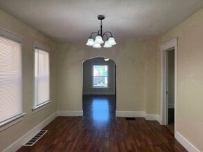 1147 W 22nd St in Erie, PA - Building Photo - Building Photo