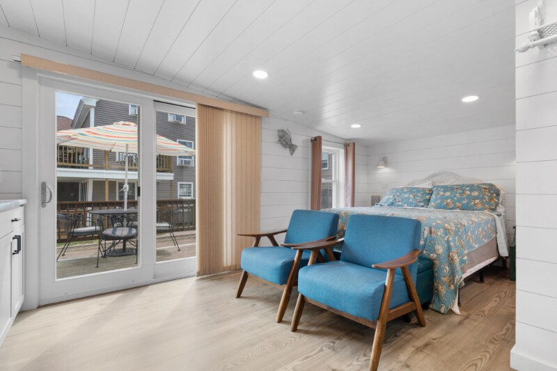 4 Traynor St in Old Orchard Beach, ME - Building Photo