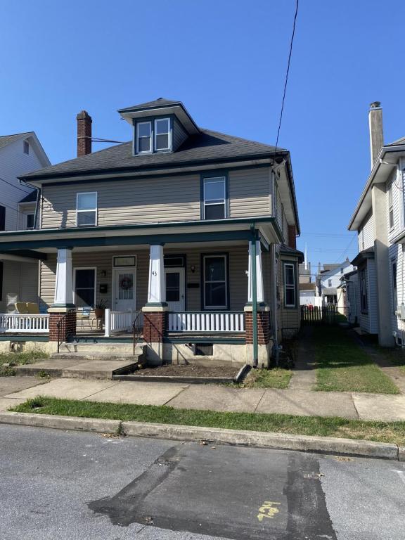 43 N Grant St