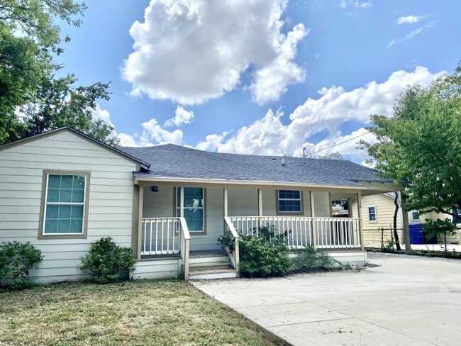 property at 1138 Santa Anna St