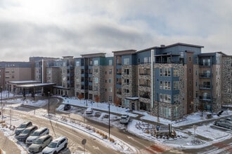 Flagstone in Eden Prairie, MN - Building Photo - Building Photo