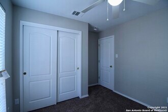 9755 Country Shadow in San Antonio, TX - Building Photo - Building Photo