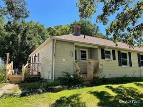 180 Circle Dr in Litchfield, CT - Building Photo - Building Photo