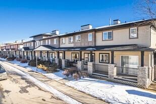 159 Eversyde Cmn SW in Calgary, AB - Building Photo