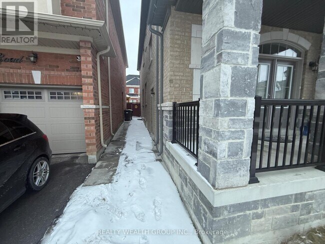 14 Jaypeak Rd in Brampton, ON - Building Photo - Building Photo