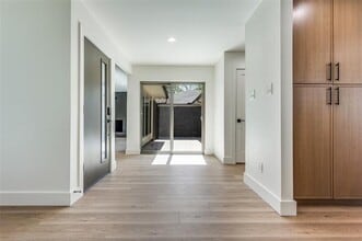 200 Trellis Pl in Richardson, TX - Building Photo - Building Photo