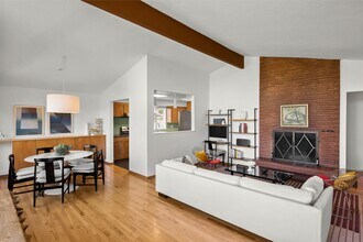 1529 Hemlock St in Lake Oswego, OR - Building Photo - Building Photo