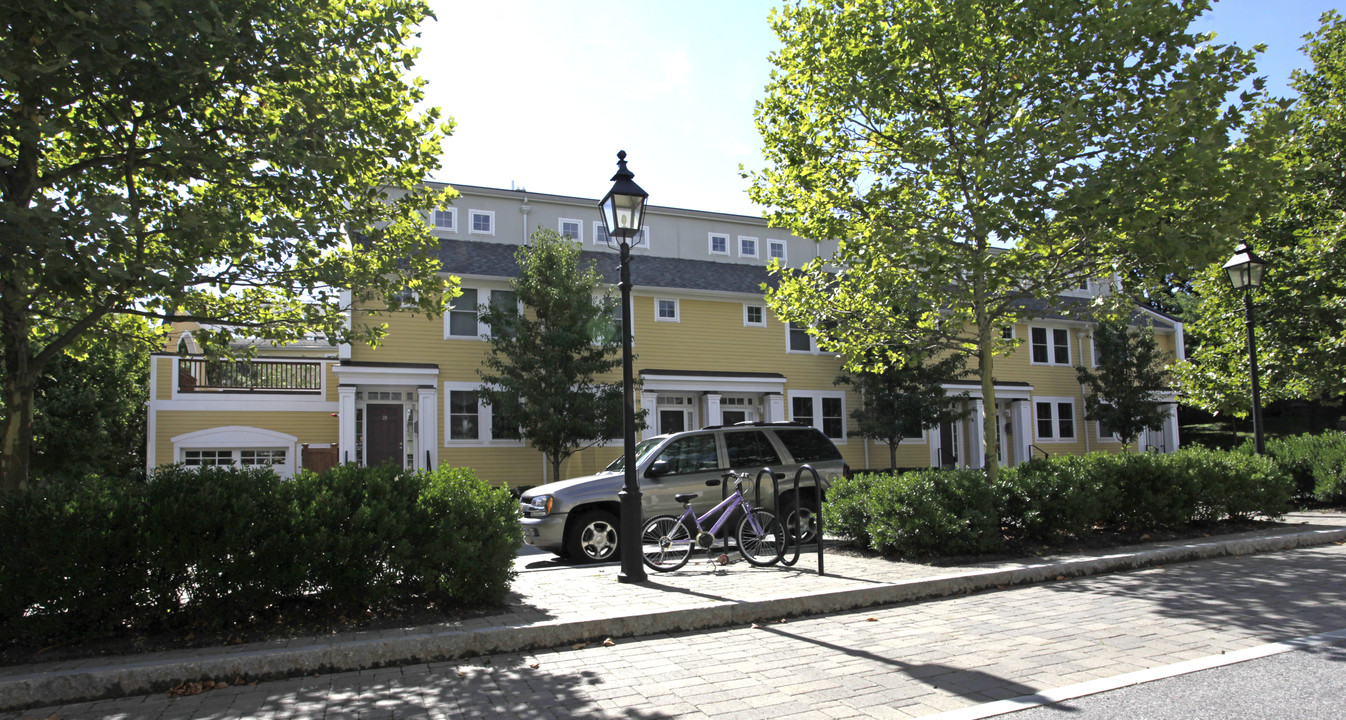 Foundry Square Condominiums in Newburyport, MA - Building Photo