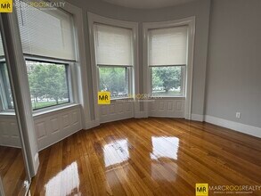 474 Commonwealth Ave, Unit 3 in Boston, MA - Building Photo - Building Photo