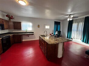 102 Austin Elaine Dr in Georgetown, TX - Building Photo - Building Photo