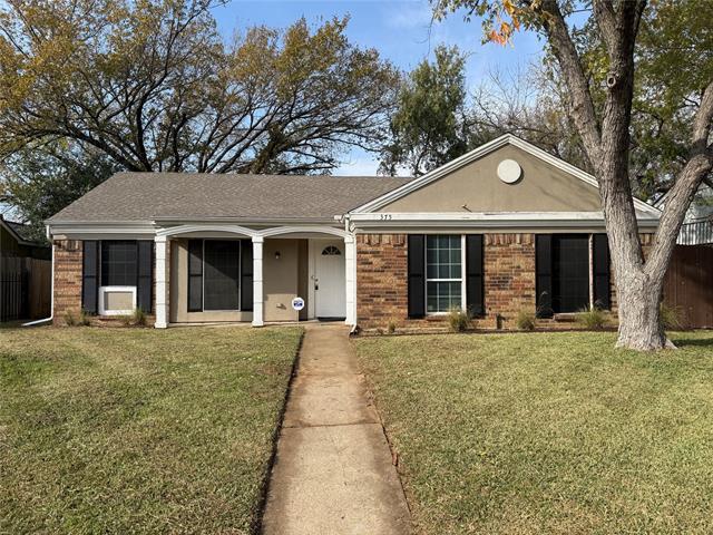 375 Ancestry Ln in Dallas, TX - Building Photo