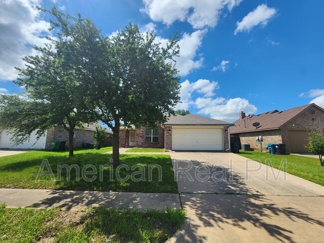 property at 2932 Oakshire St