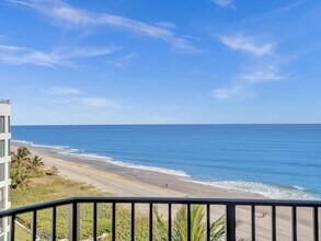 2575 S Ocean Blvd in Highland Beach, FL - Building Photo - Building Photo