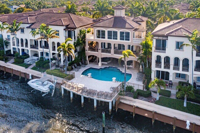 3016 Waterside Cir in Boynton Beach, FL - Building Photo - Building Photo