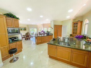194 Caoba Ct in Coral Gables, FL - Building Photo - Building Photo