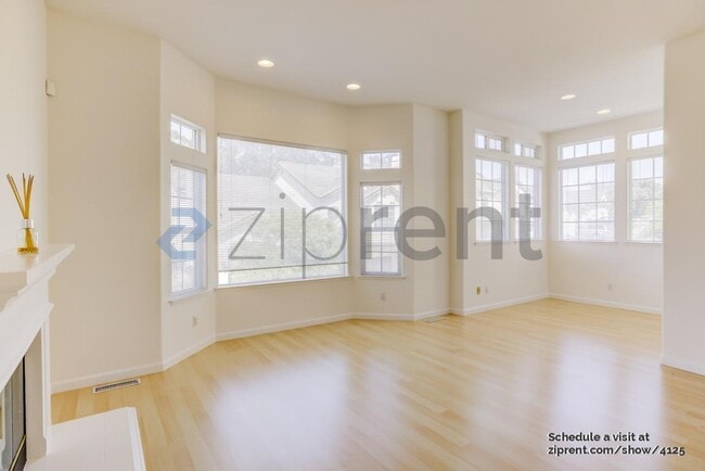 50 Buena Vista Rd in South San Francisco, CA - Foto de edificio - Building Photo