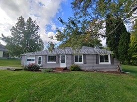 2807 State Rd in Vermilion, OH - Building Photo