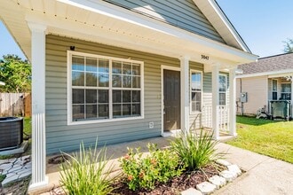 3047 Flintlock Dr in Pensacola, FL - Building Photo - Building Photo