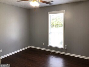 60 Ridge Dr in Senoia, GA - Building Photo - Building Photo