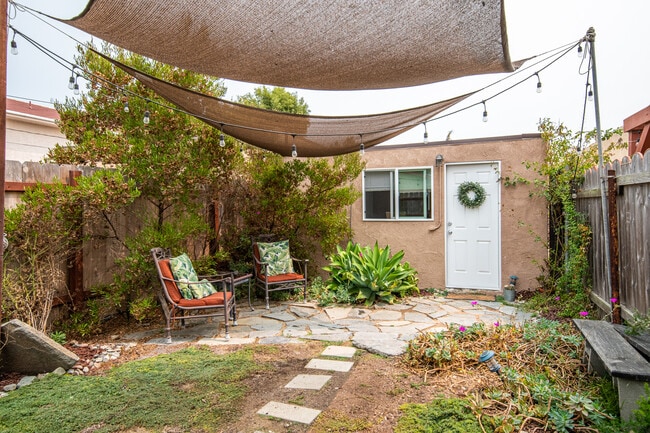 property at 4770 Bancroft St Studio B