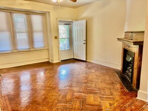 216 S 46th St in Philadelphia, PA - Building Photo - Building Photo