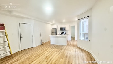 1052 Barton St E in Hamilton, ON - Building Photo - Building Photo