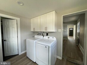 802 E Elm St in Conshohocken, PA - Building Photo - Building Photo