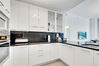 6799 Collins Ave in Miami Beach, FL - Building Photo - Building Photo