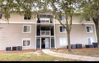 4000 SW 23rd St in Gainesville, FL - Building Photo - Building Photo