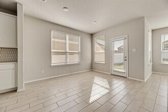 5913 Hopkins Dr in Providence Village, TX - Building Photo - Building Photo