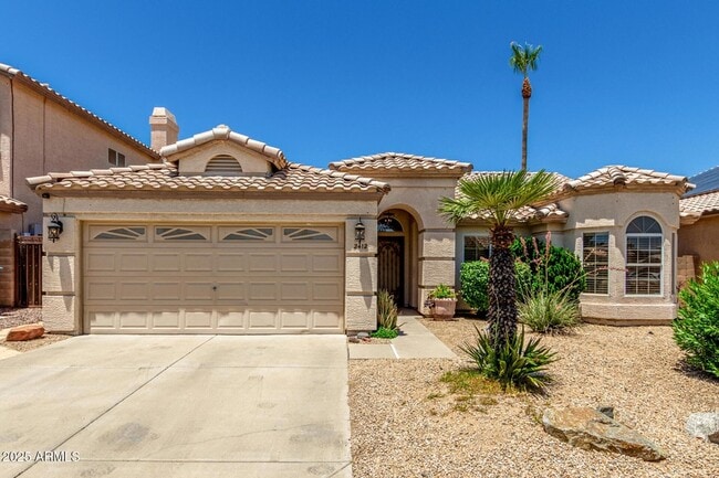 2412 E Wescott Dr