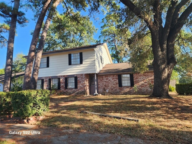 property at 515 Shady Glade Dr
