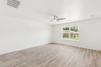8787 St George Way in Midwest City, OK - Building Photo - Building Photo