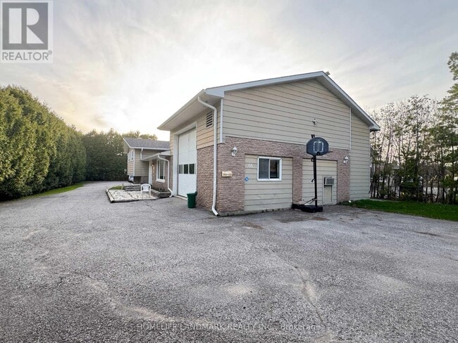 property at 66 Metro Rd N