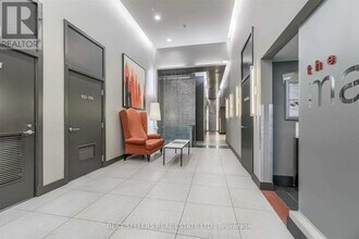 1040 The Queensway in Toronto, ON - Building Photo - Building Photo