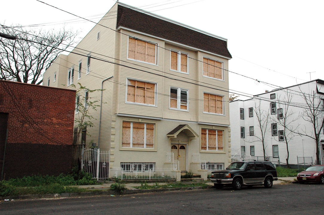 180-182 21st St in Irvington, NJ - Foto de edificio