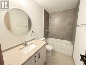 3421 Sheppard Ave E in Toronto, ON - Building Photo - Building Photo