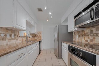 10306 Jillana Kaye Dr in Houston, TX - Building Photo - Building Photo