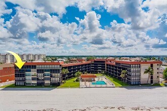 17580 Gulf Blvd in Redington Shores, FL - Building Photo - Building Photo