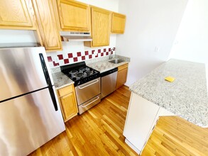 11 Shepard St, Unit 11 in Boston, MA - Building Photo - Building Photo