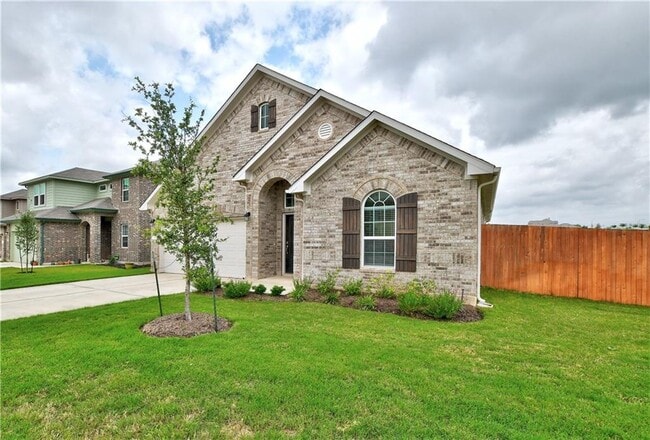 1165 Leadtree Loop in Mustang Ridge, TX - Building Photo - Building Photo