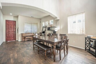 8336 Cantwell Dr in Elk Grove, CA - Building Photo - Building Photo