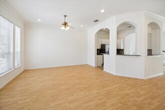 1942 Gentryside Dr in Houston, TX - Building Photo - Building Photo