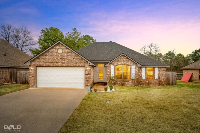 149 Lola Cir in Benton, LA - Foto de edificio - Building Photo