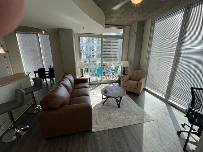 440 S Church St in Charlotte, NC - Building Photo - Building Photo